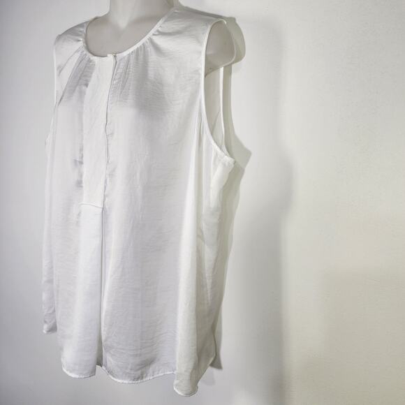 CAbi Women Snap Blouse Sleeveless Large White Sheer Lightweight Business Neutral - Picture 4 of 9